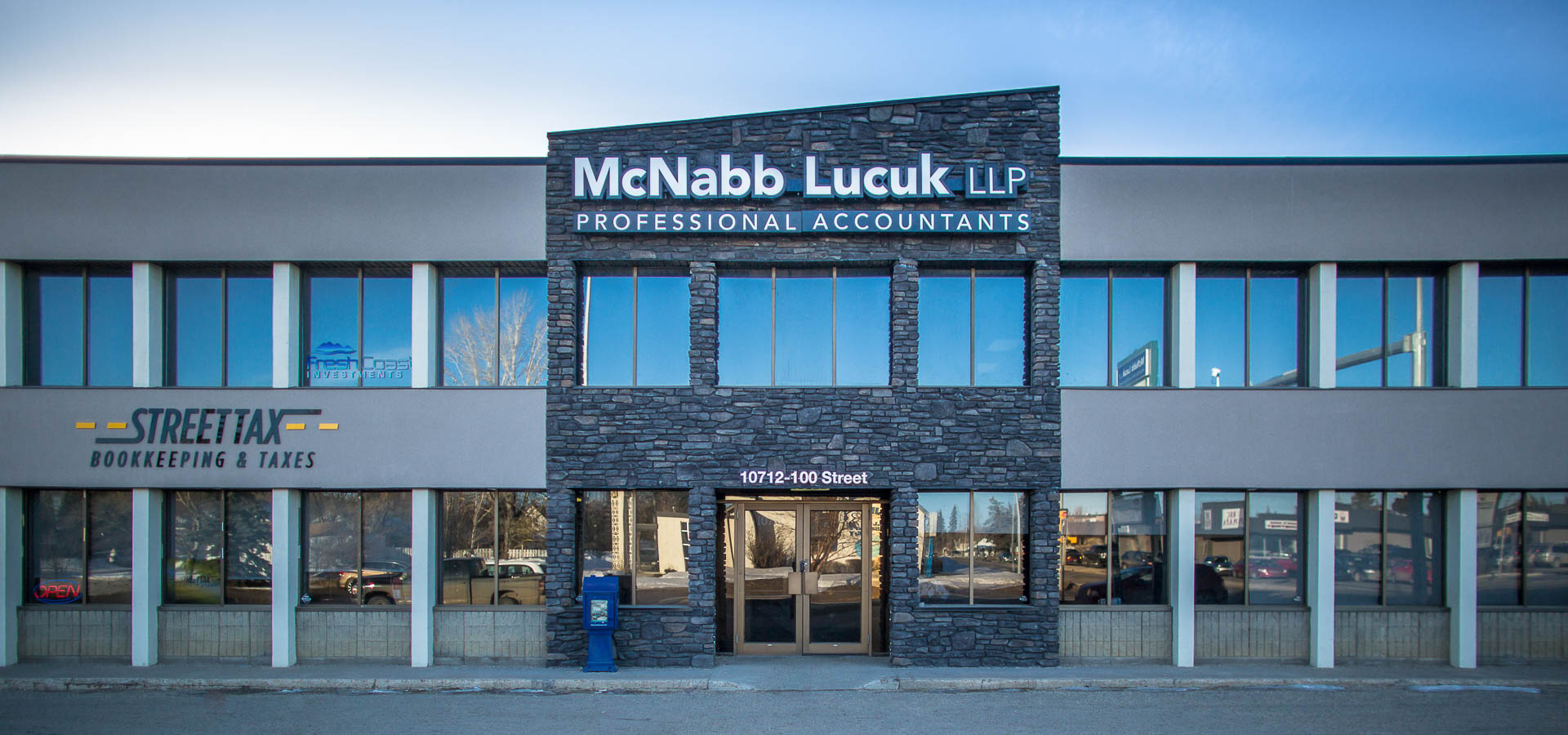 Architecture & Realty Image 4